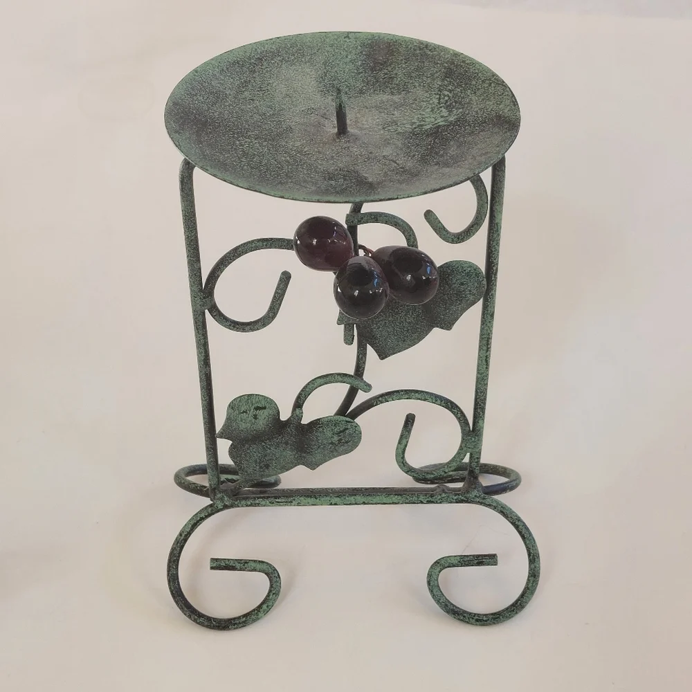 ✨️LiteTyme 2 piece grape candleholder set